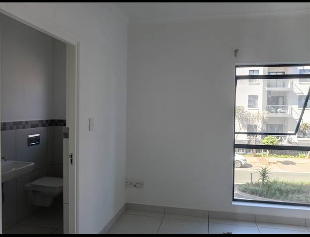 2 BEDROOM APARTMENT FOR SALE IN UMHLANGA RIDGE